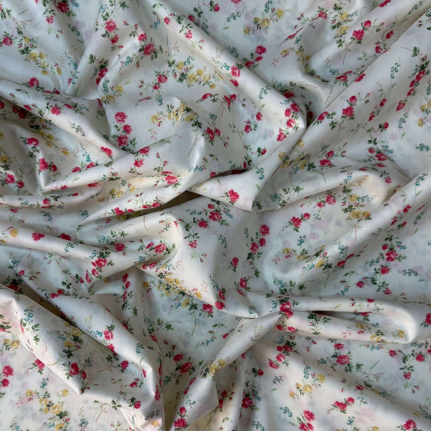 Liberty Fabric red Elizabeth Cotton Tana Lawn® 3m