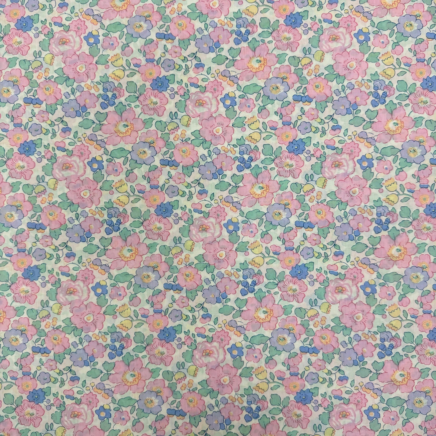 Liberty Fabric Betsy pinky Tana Lawn™ Cotton 3m