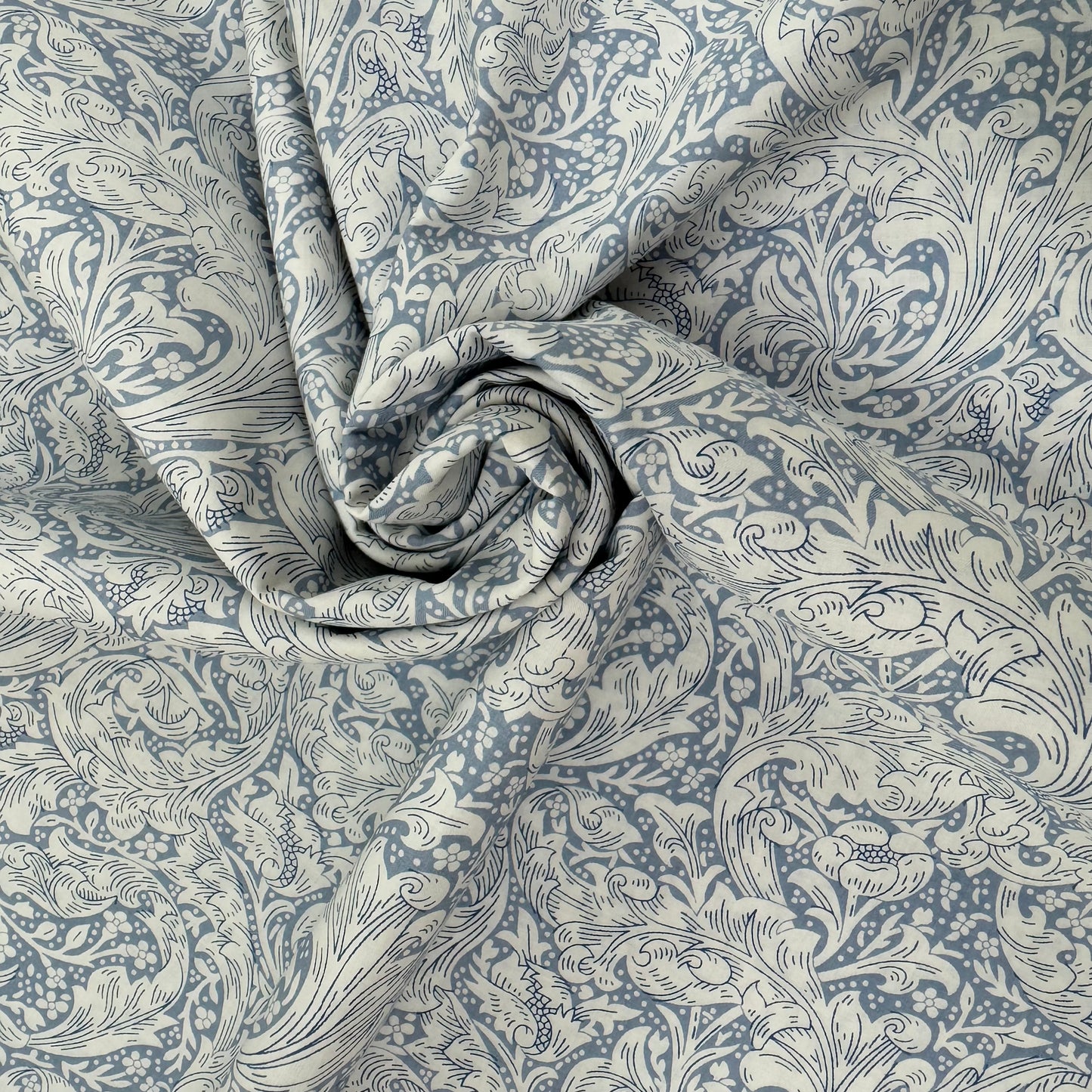 William Morris British(English cotton Tana Lawn) 3m