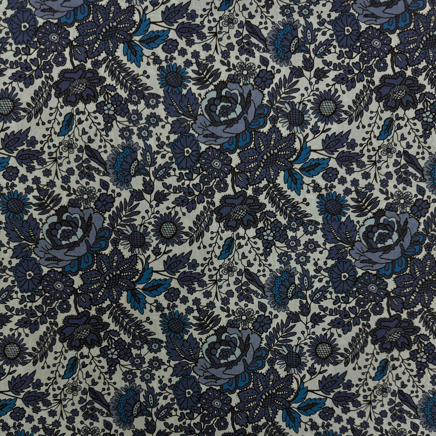 Liberty  TANA LAWN™ COTTON 3m