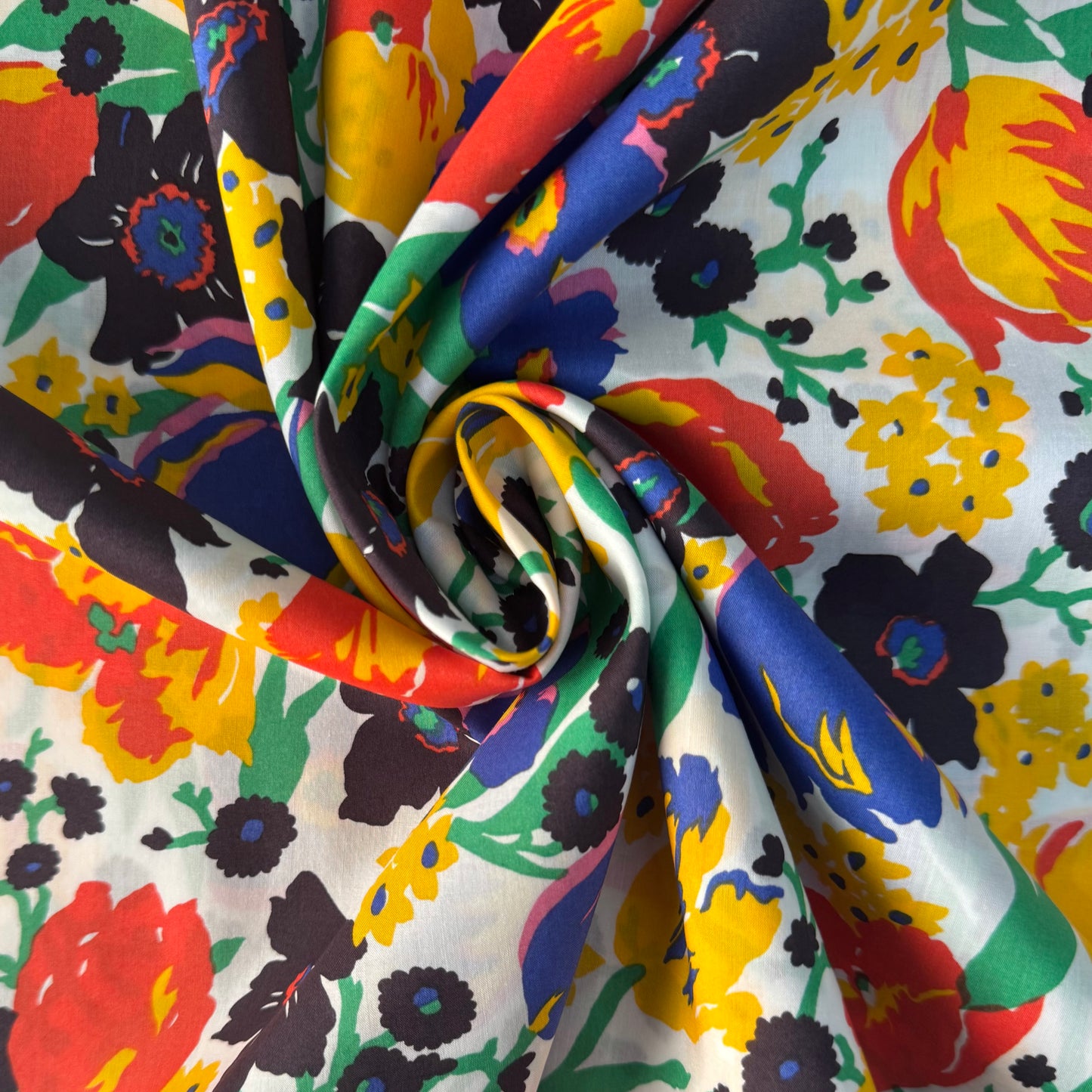 Liberty Fabric Mariana Boutique colorful Cotton Tana Lawn® 3m