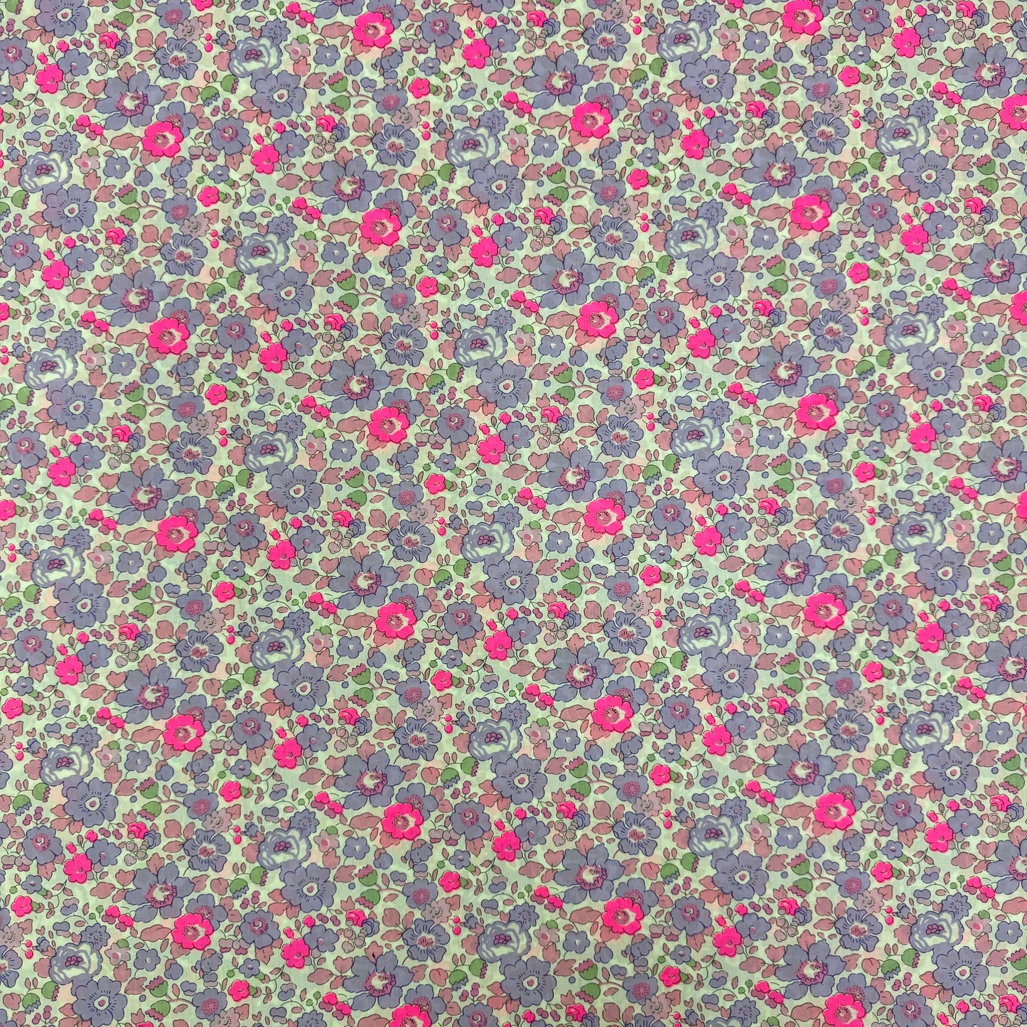 Liberty Fabric Betsy NP Tana Lawn™ Cotton 3m