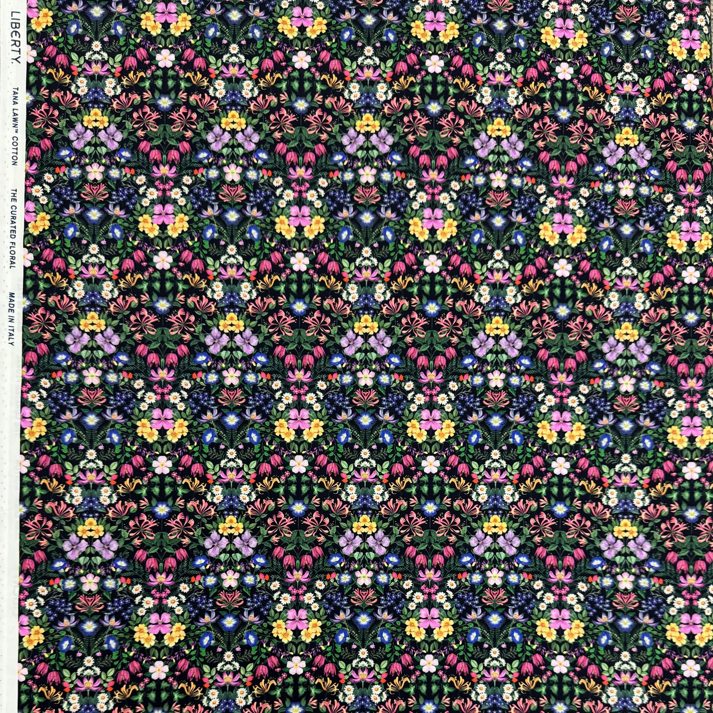 LIBERTY FABRICS Tana Lawn™ Cotton