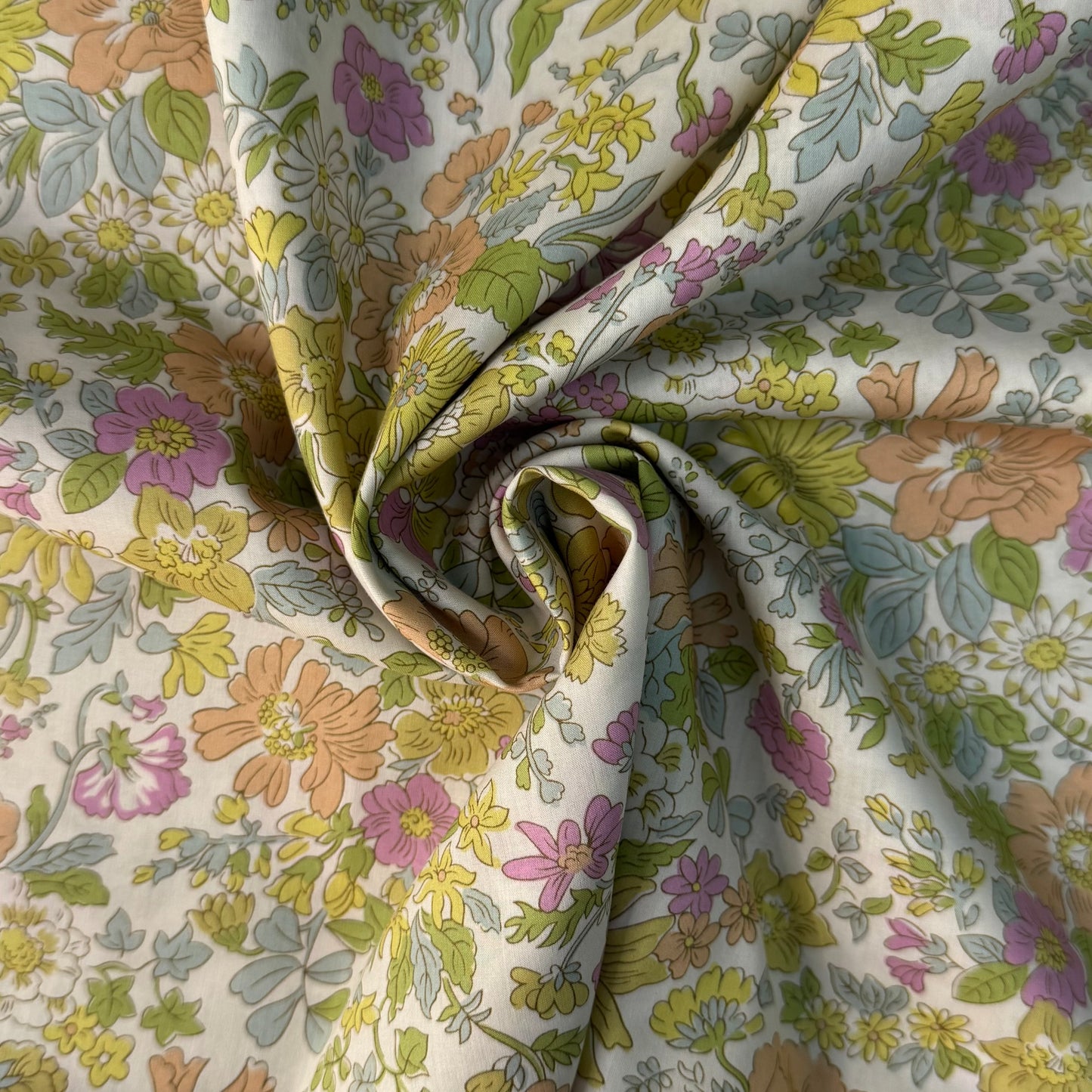 Liberty Fabrics Daisy Morisia B Tana Lawn Cotton 3m