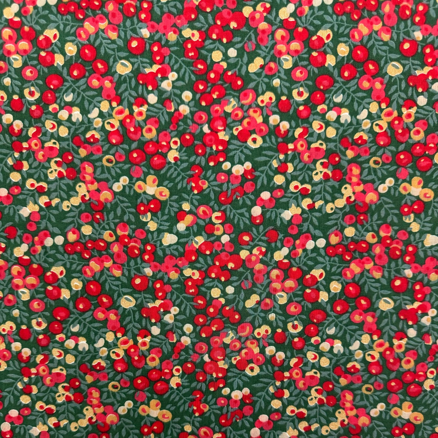 LIBERTY FABRICS Wiltshire red green Tana Lawn™ Cotton 3m