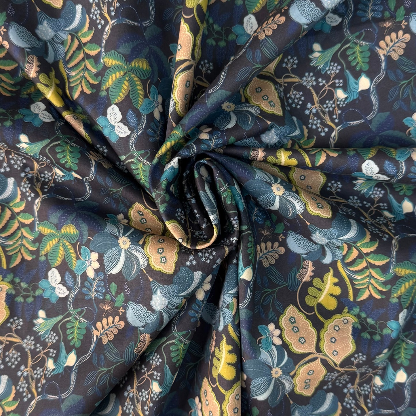 CLASSICO Fabric Cotton Tana Lawn 3m