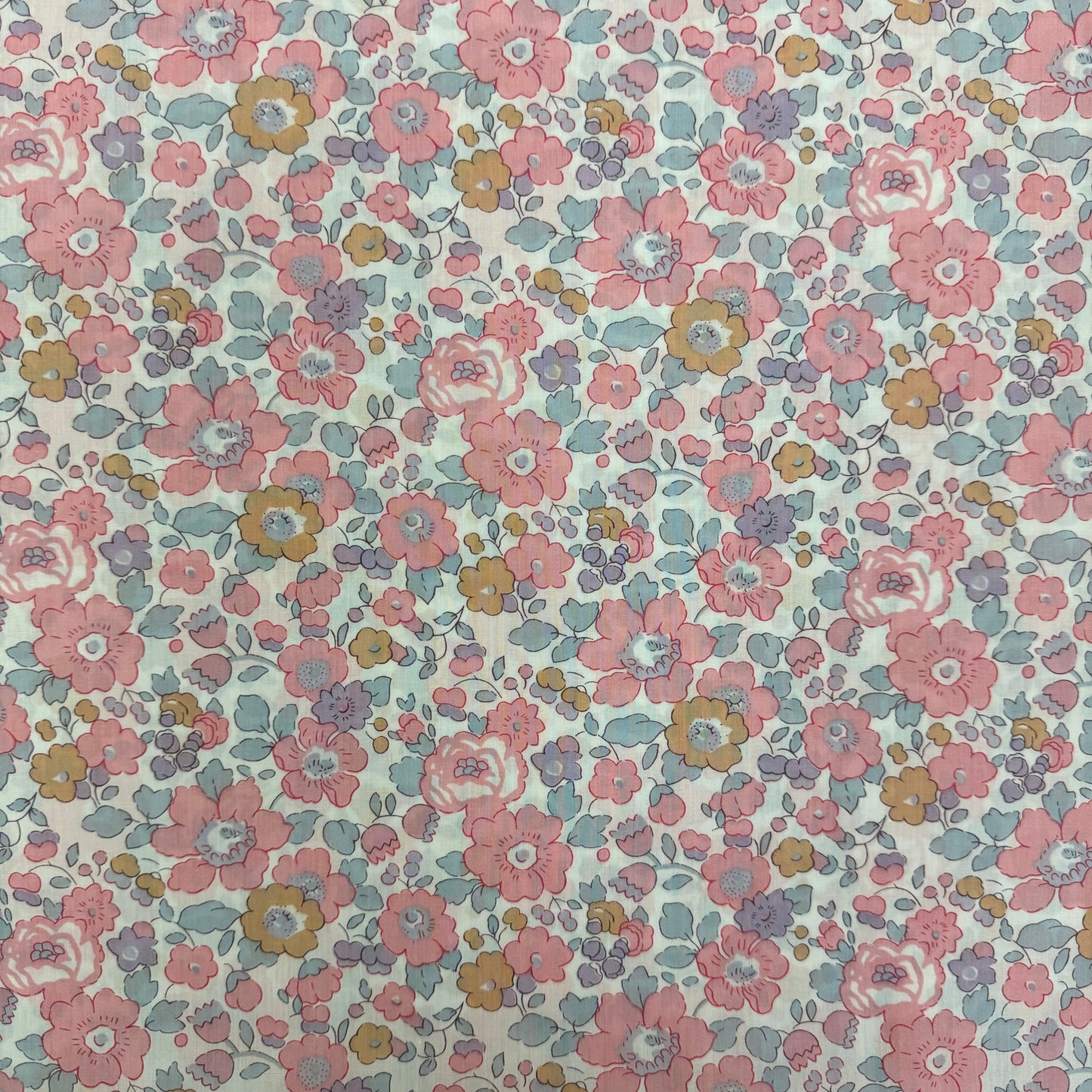 Liberty Fabric Betsy BPink Tana Lawn™ Cotton 3m