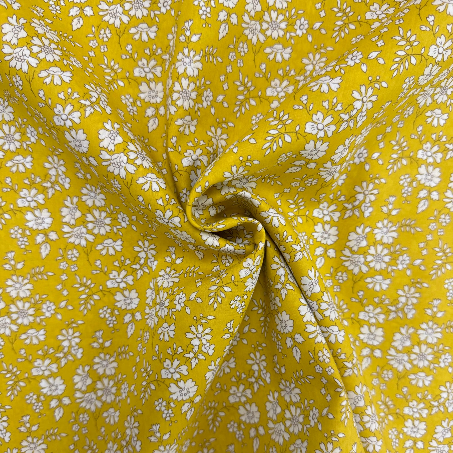 LIBERTY FABRICS Tana Lawn™ Cotton