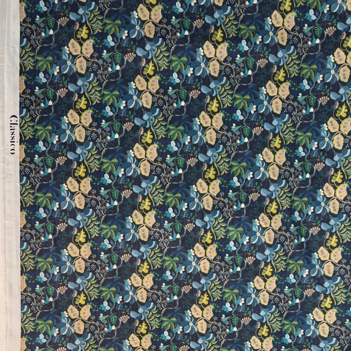 CLASSICO Fabric Cotton Tana Lawn 3m