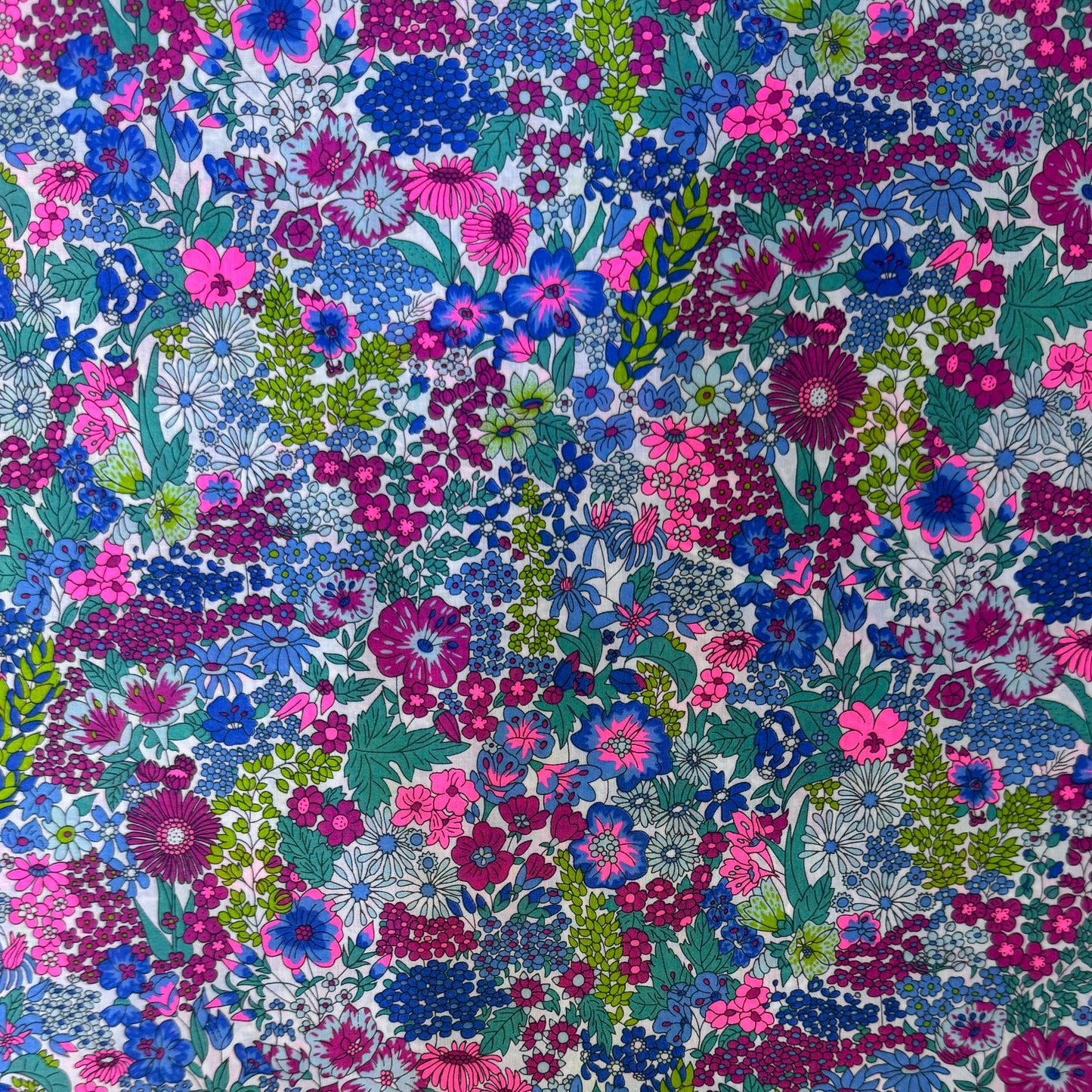 Liberty Fabric Annie pink neon Cotton Tana Lawn® 3m