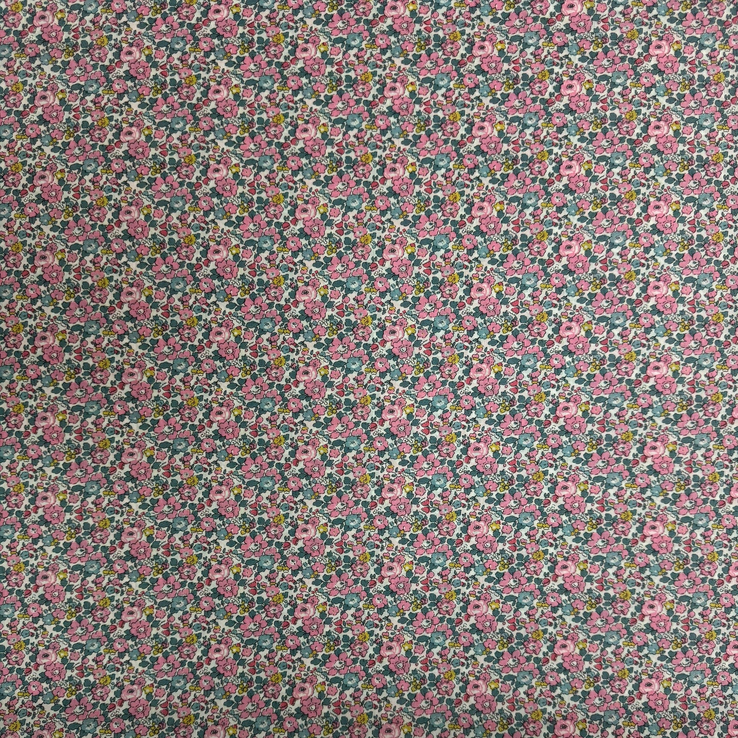 LIBERTY FABRICS Tana Lawn™ Cotton