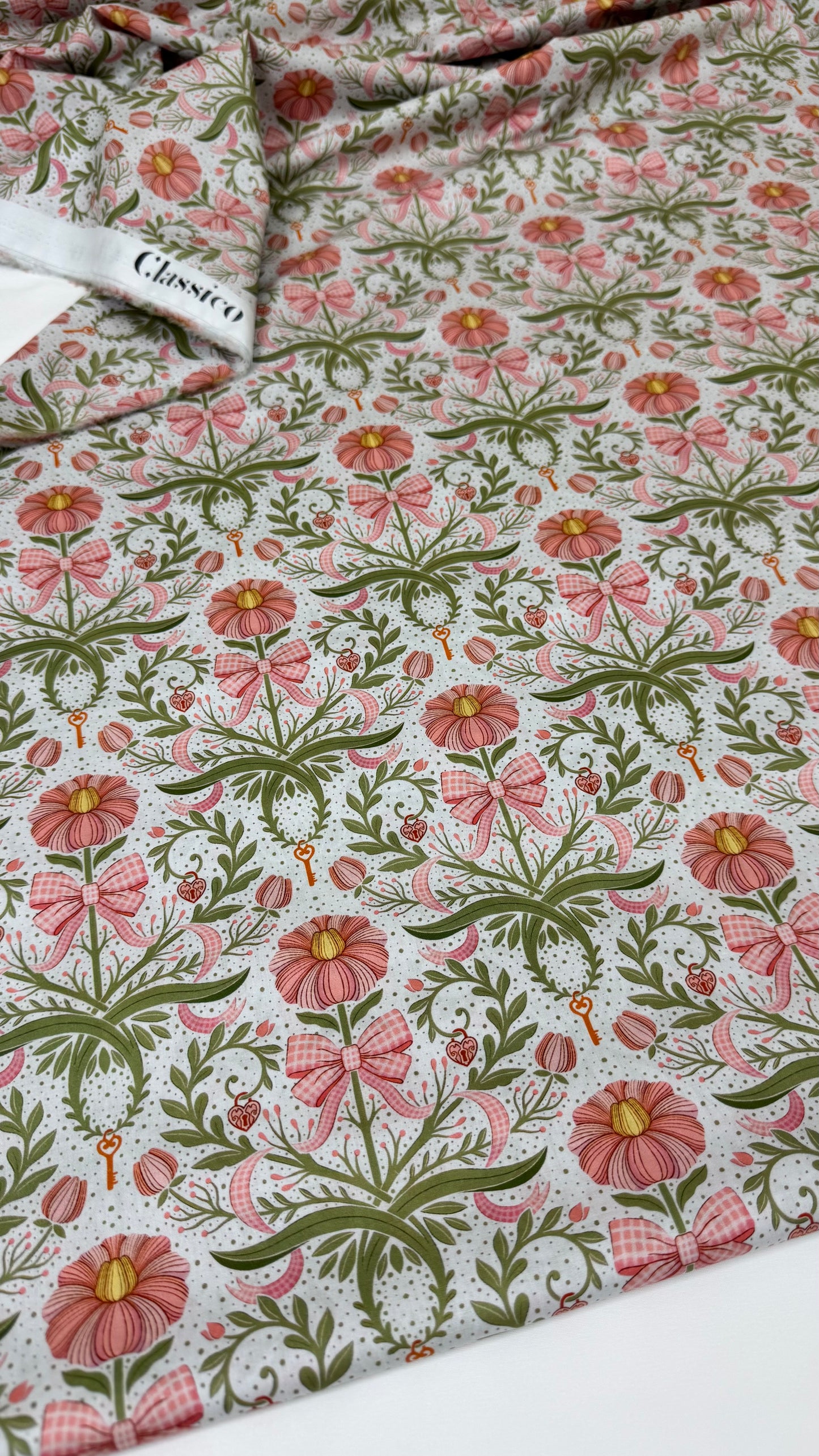 CLASSICO Fabric Cotton Tana Lawn 3m