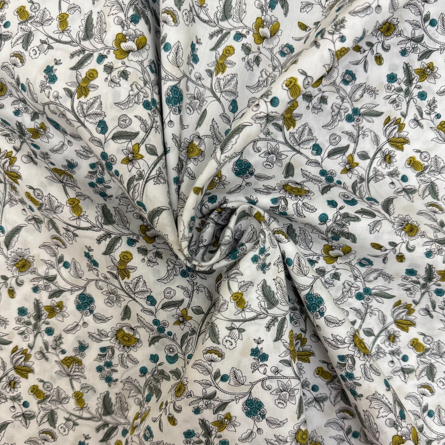 Liberty Fabrics Ornate Trail Piccadilly Cotton Tansn lawn 3m