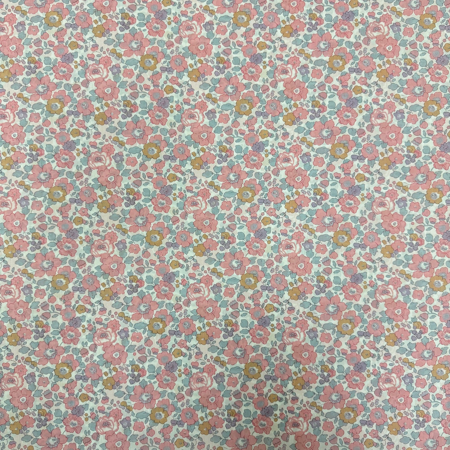 Liberty Fabric Betsy BPink Tana Lawn™ Cotton 3m