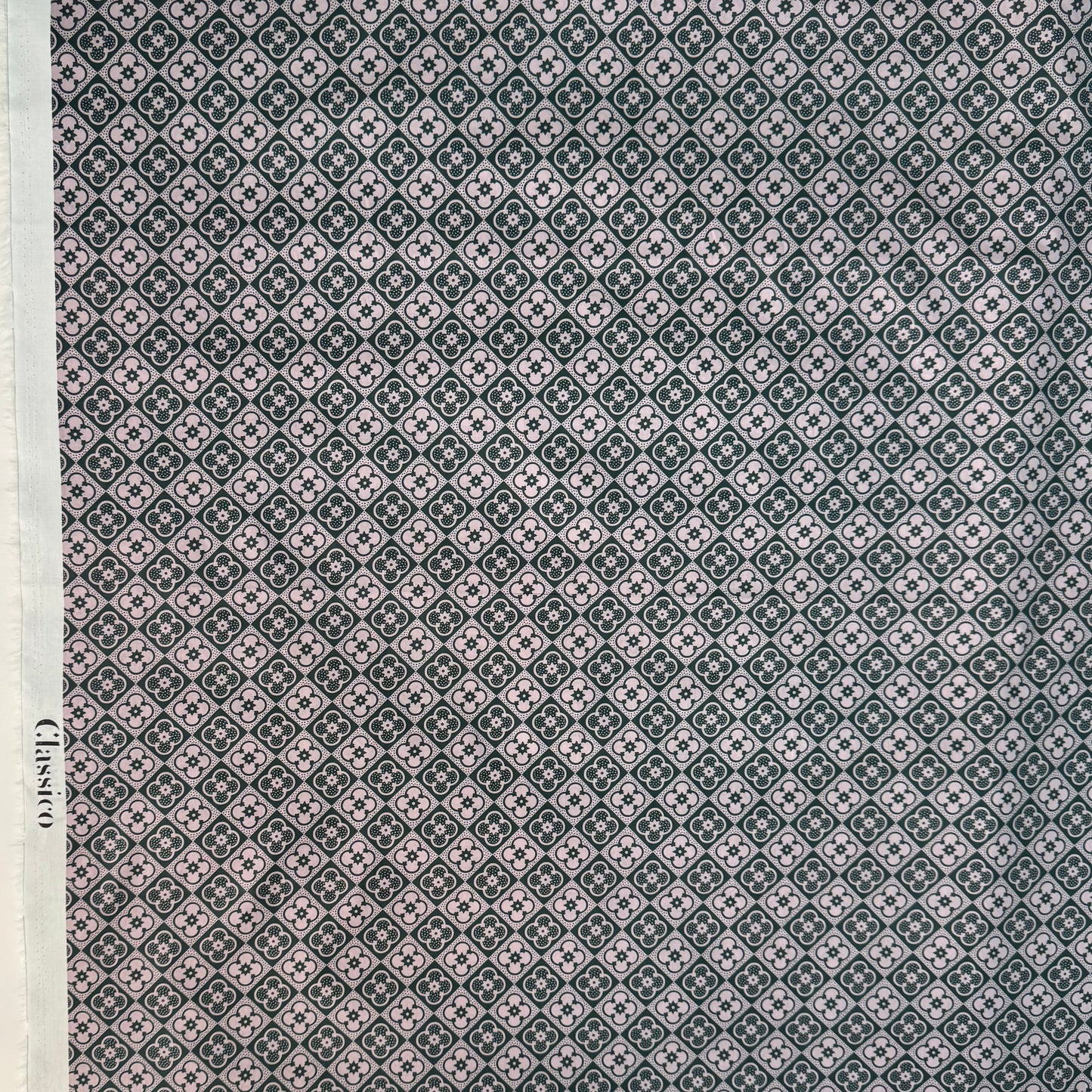 CLASSICO Fabric Cotton Tana Lawn 3m