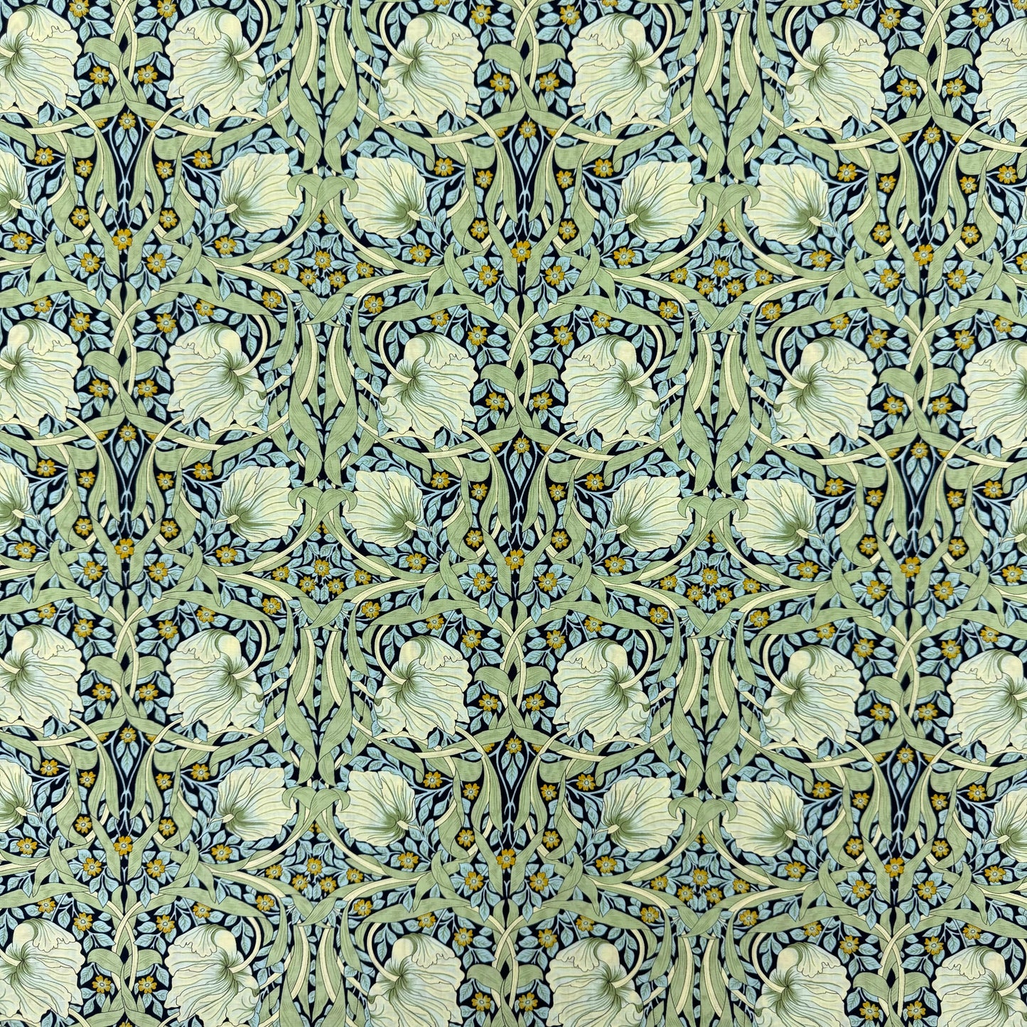 William Morris Pimpernel Green (English cotton Tana Lawn) 3m