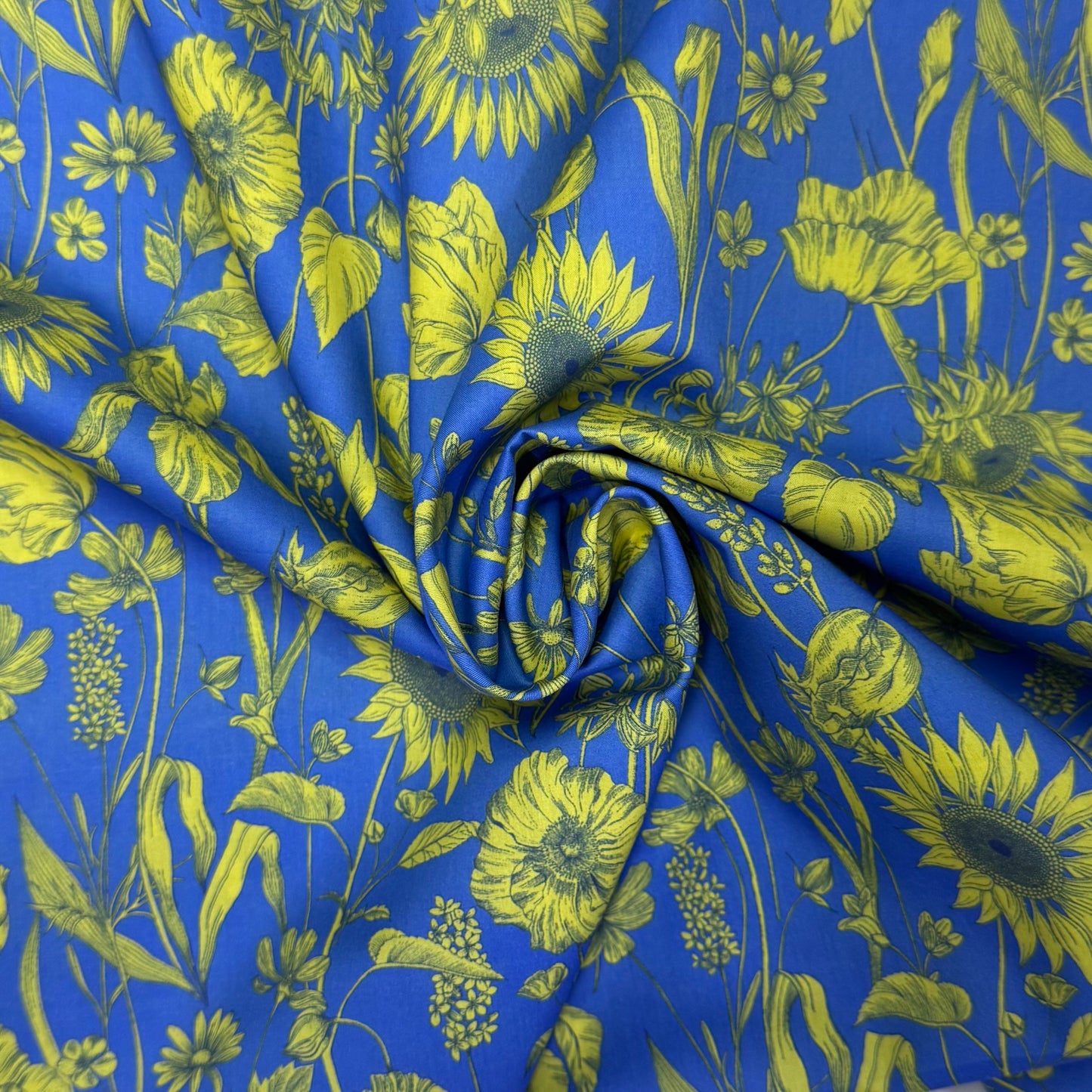 Liberty Fabric Mono Muse blue Cotton Tana Lawn® 3m