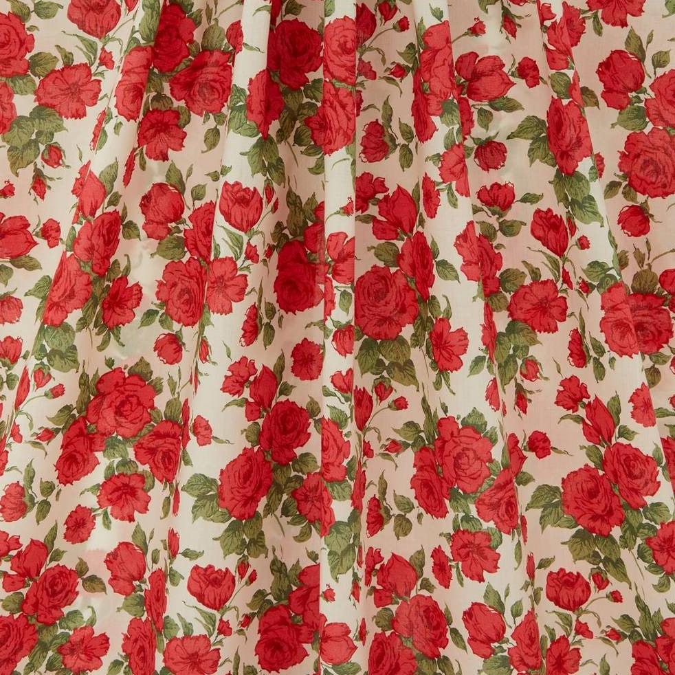 LIBERTY FABRICS Carline Rose Red Tana Lawn™ Cotton (3m)