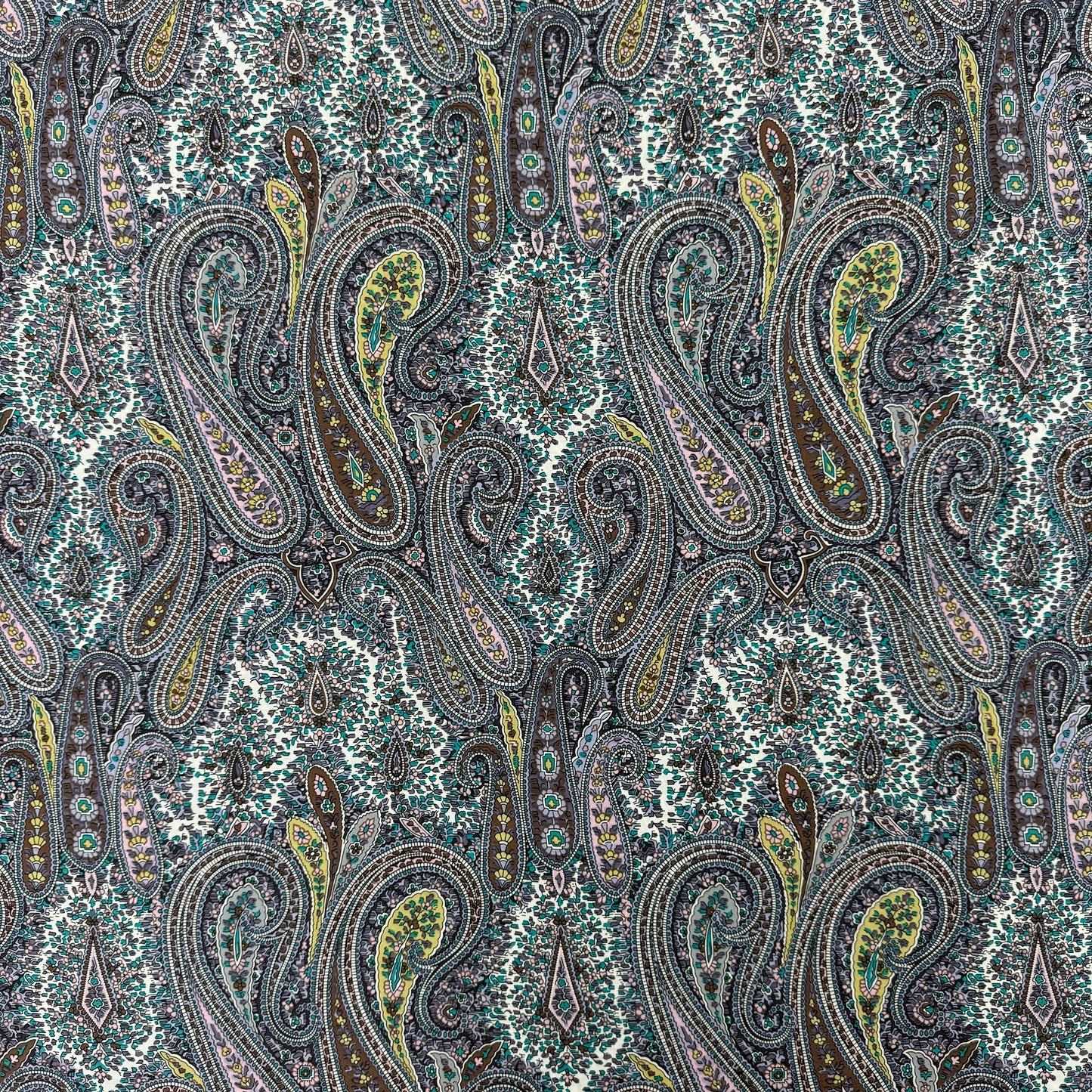 Blue Retro Paisley (English cotton Tana Lawn) 3m