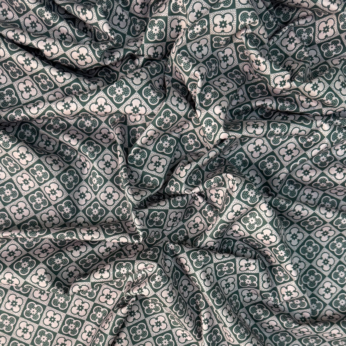 CLASSICO Fabric Cotton Tana Lawn 3m