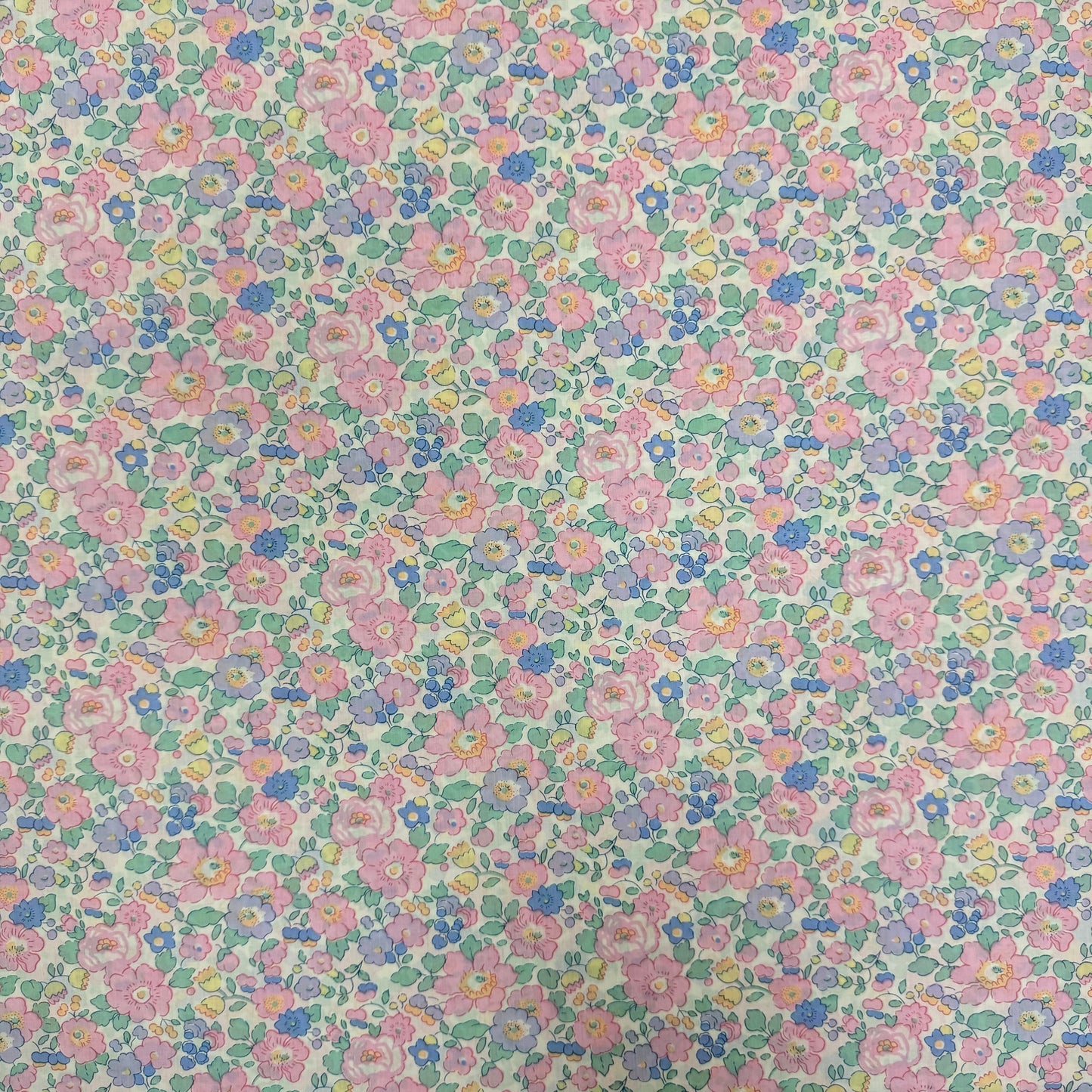 Liberty Fabric Betsy pinky Tana Lawn™ Cotton 3m