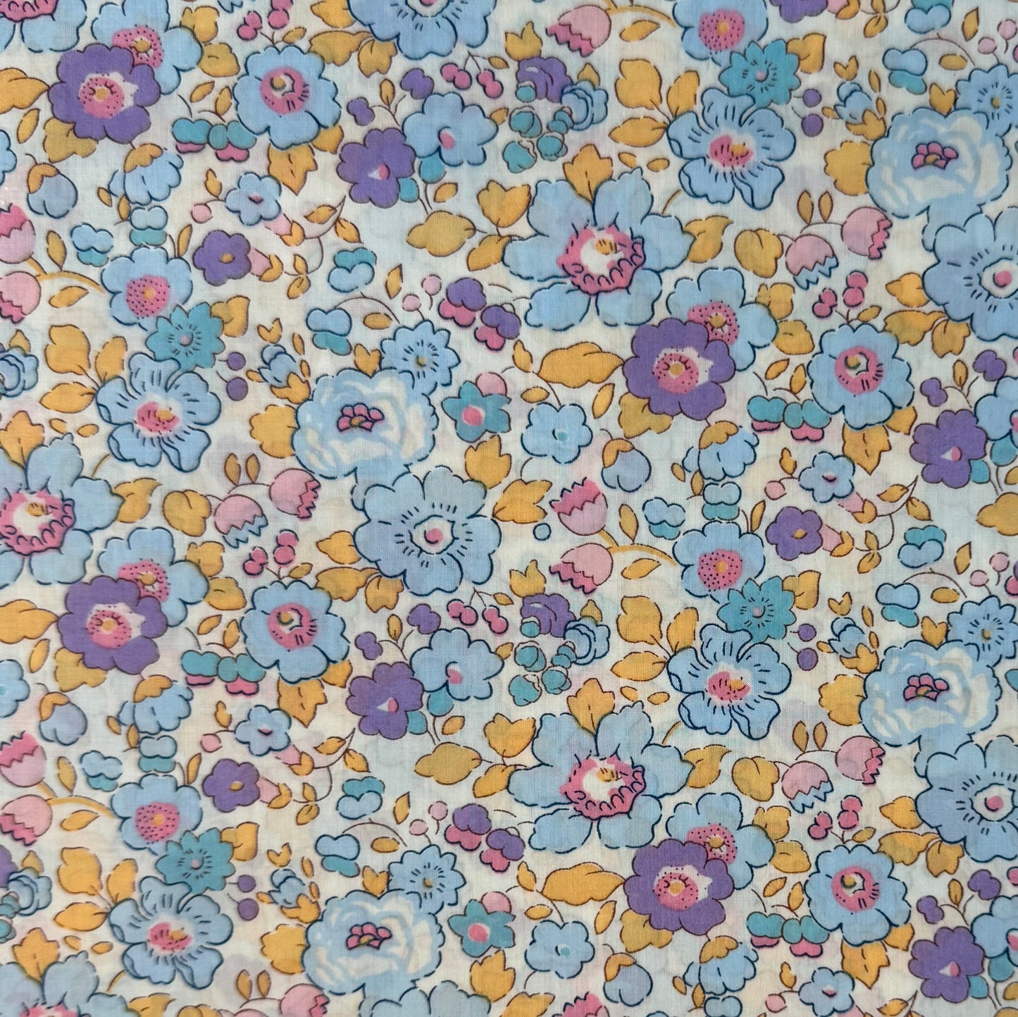 Liberty Fabric light blue Betsy Cotton Tana Lawn® 3m