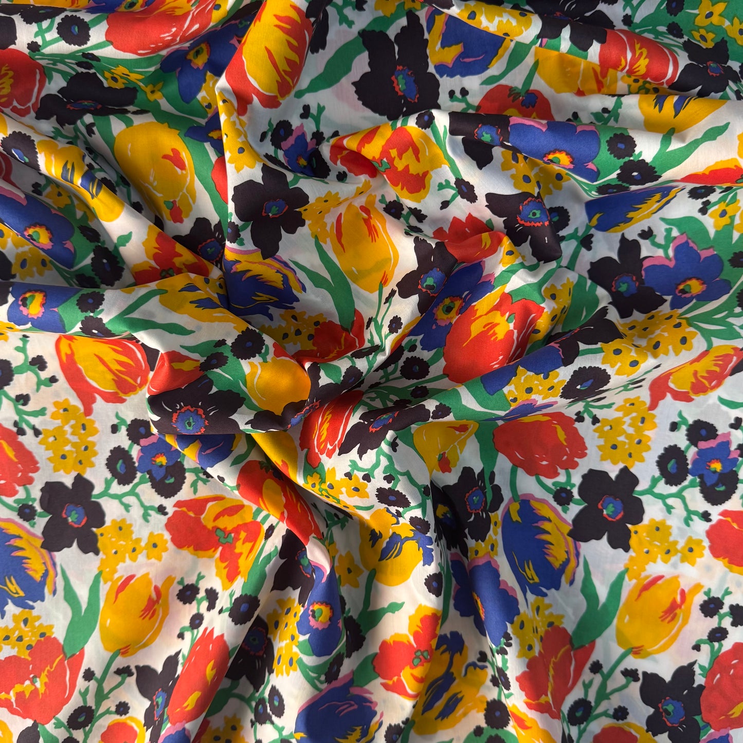 Liberty Fabric Mariana Boutique colorful Cotton Tana Lawn® 3m