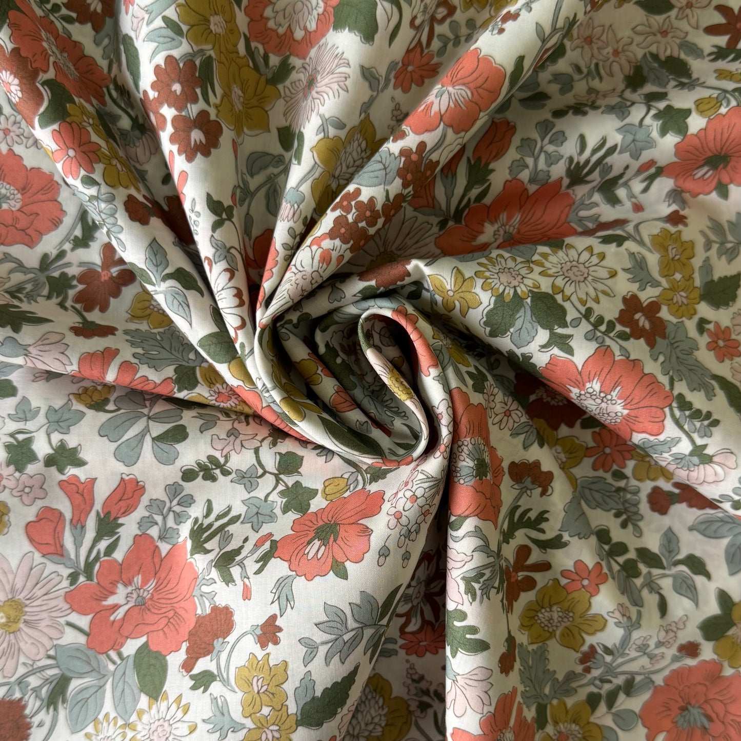 Liberty Fabrics Daisy Morisia A Tana Lawn Cotton 3m