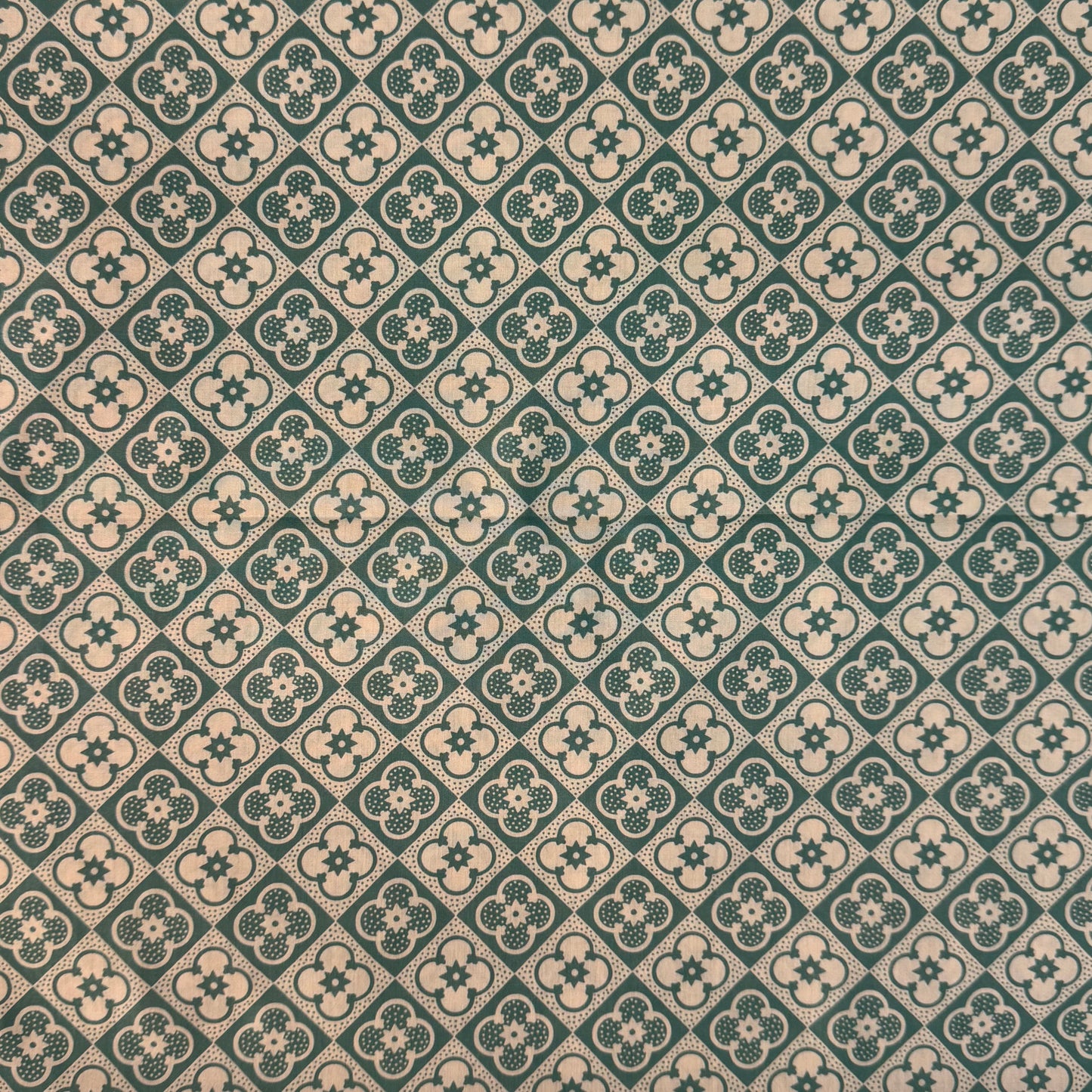 CLASSICO Fabric Cotton Tana Lawn 3m