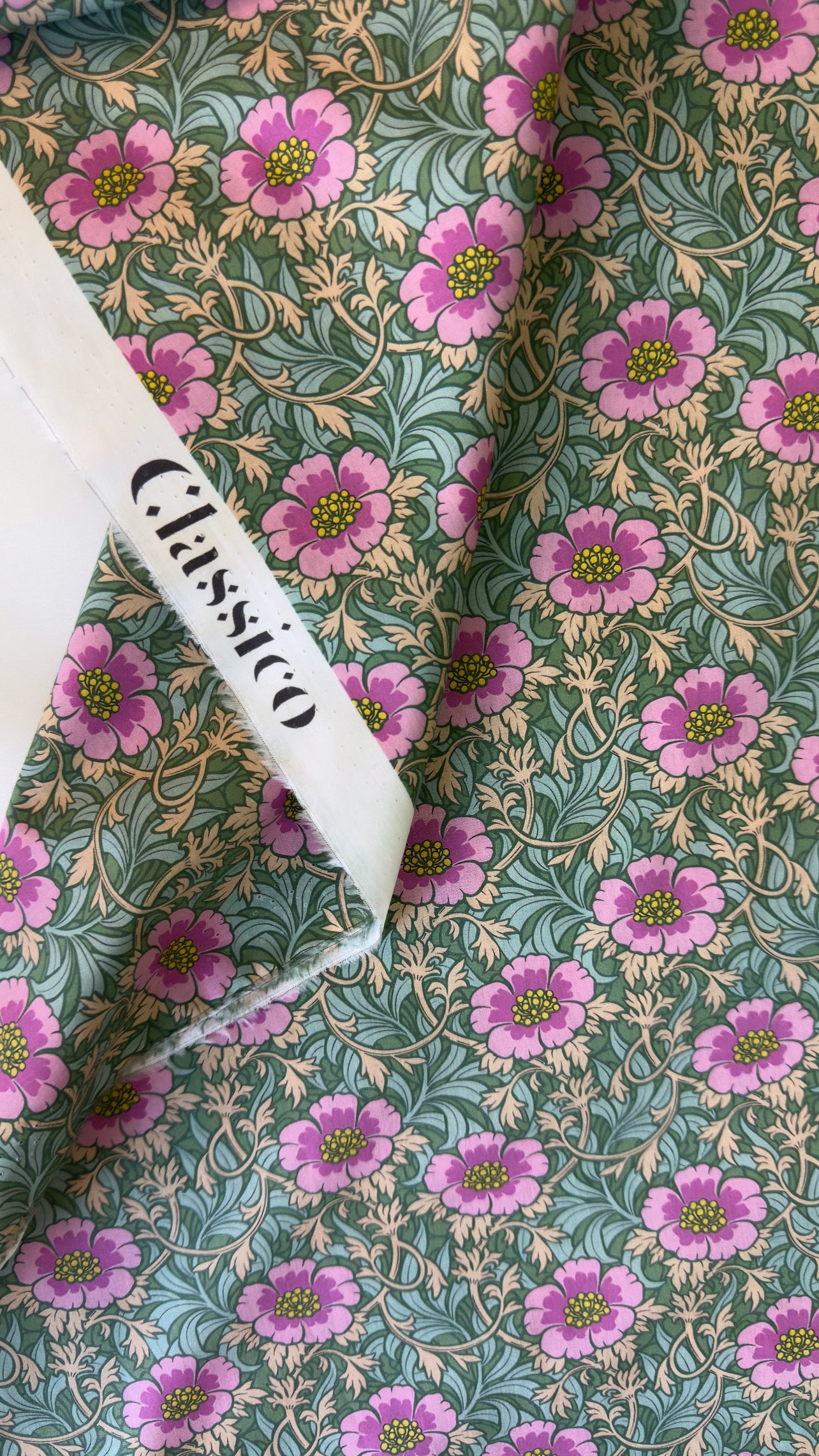 CLASSICO Fabric Cotton Tana Lawn 3m