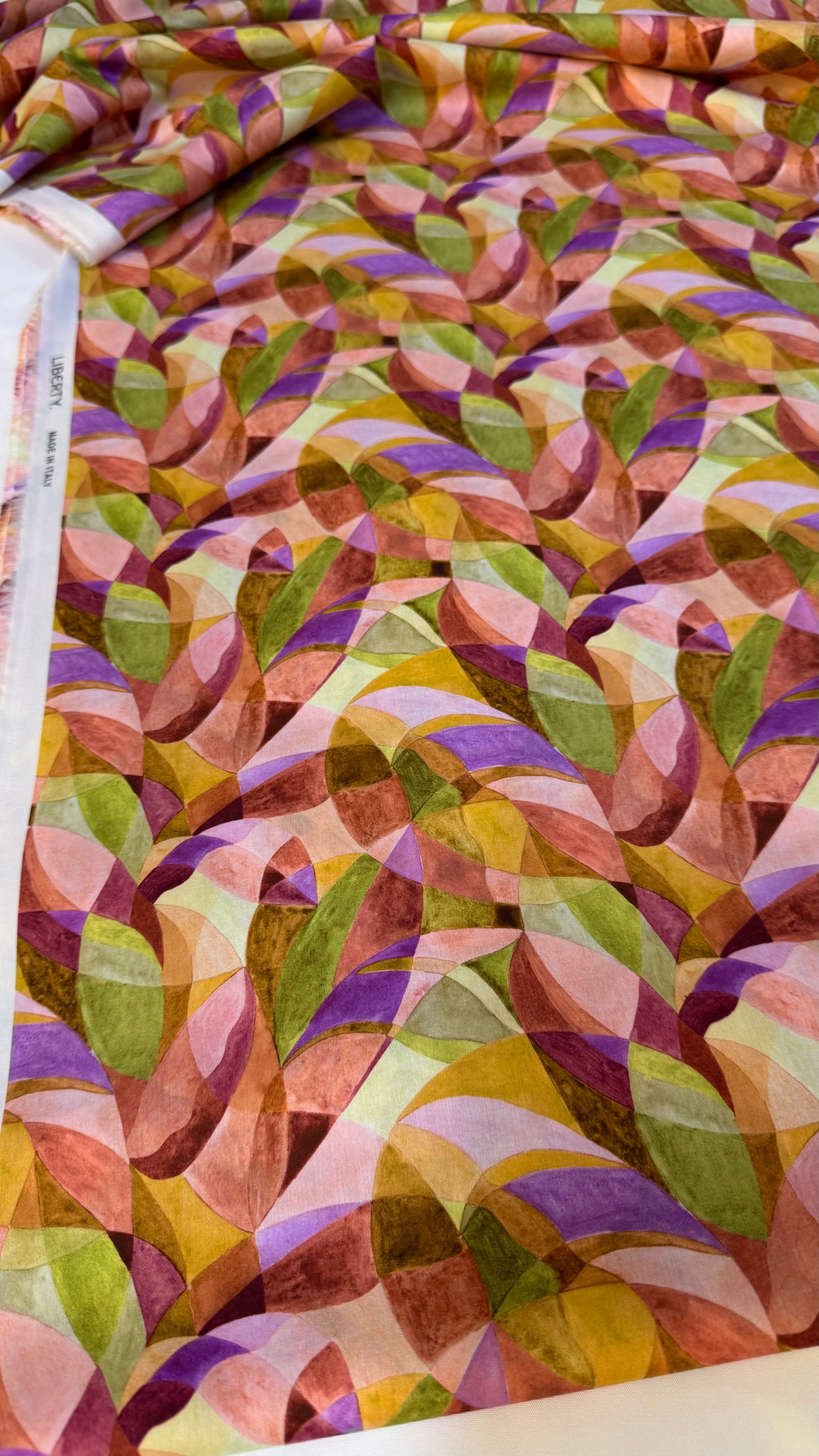 Liberty Fabric LEAF PRISM Cotton Tana Lawn® 3m