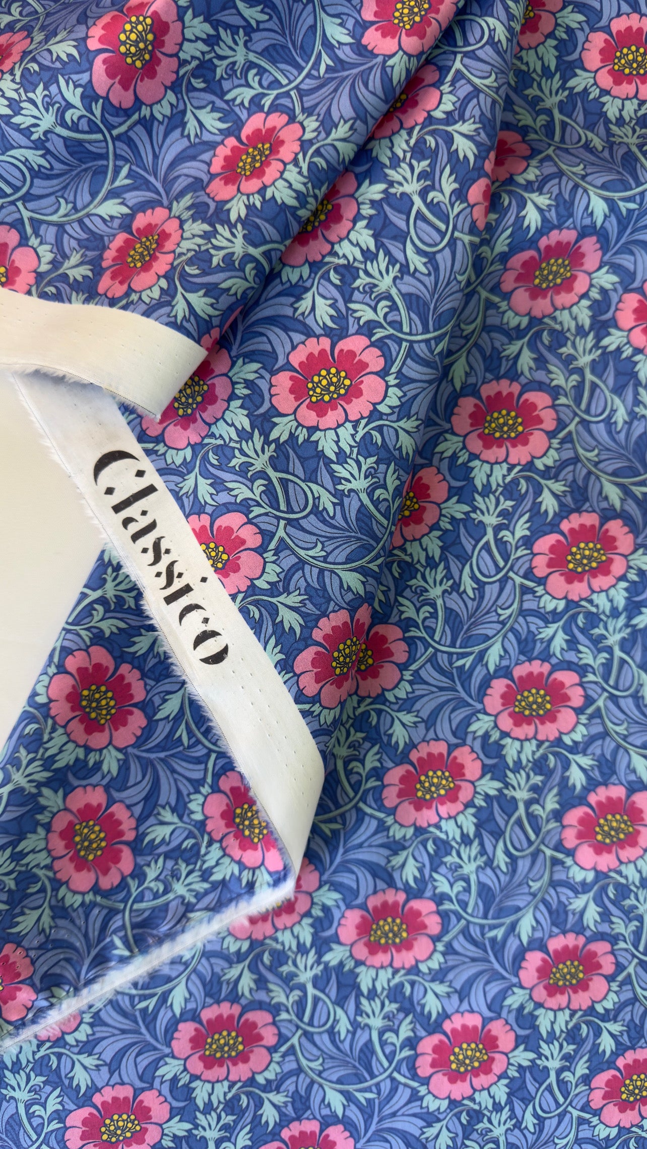 CLASSICO Fabric Cotton Tana Lawn 3m