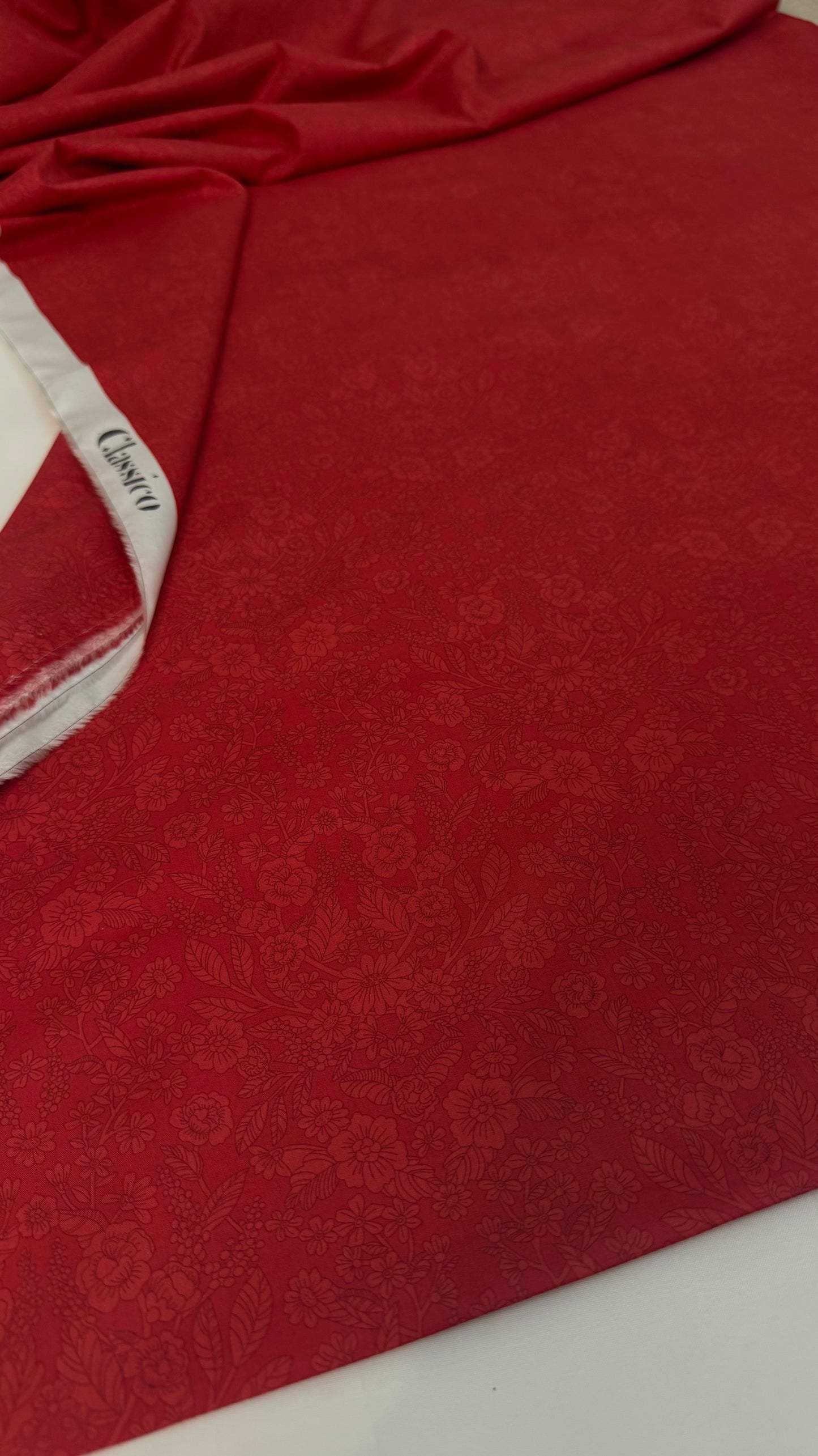 CLASSICO Fabric Cotton Tana Lawn 3m