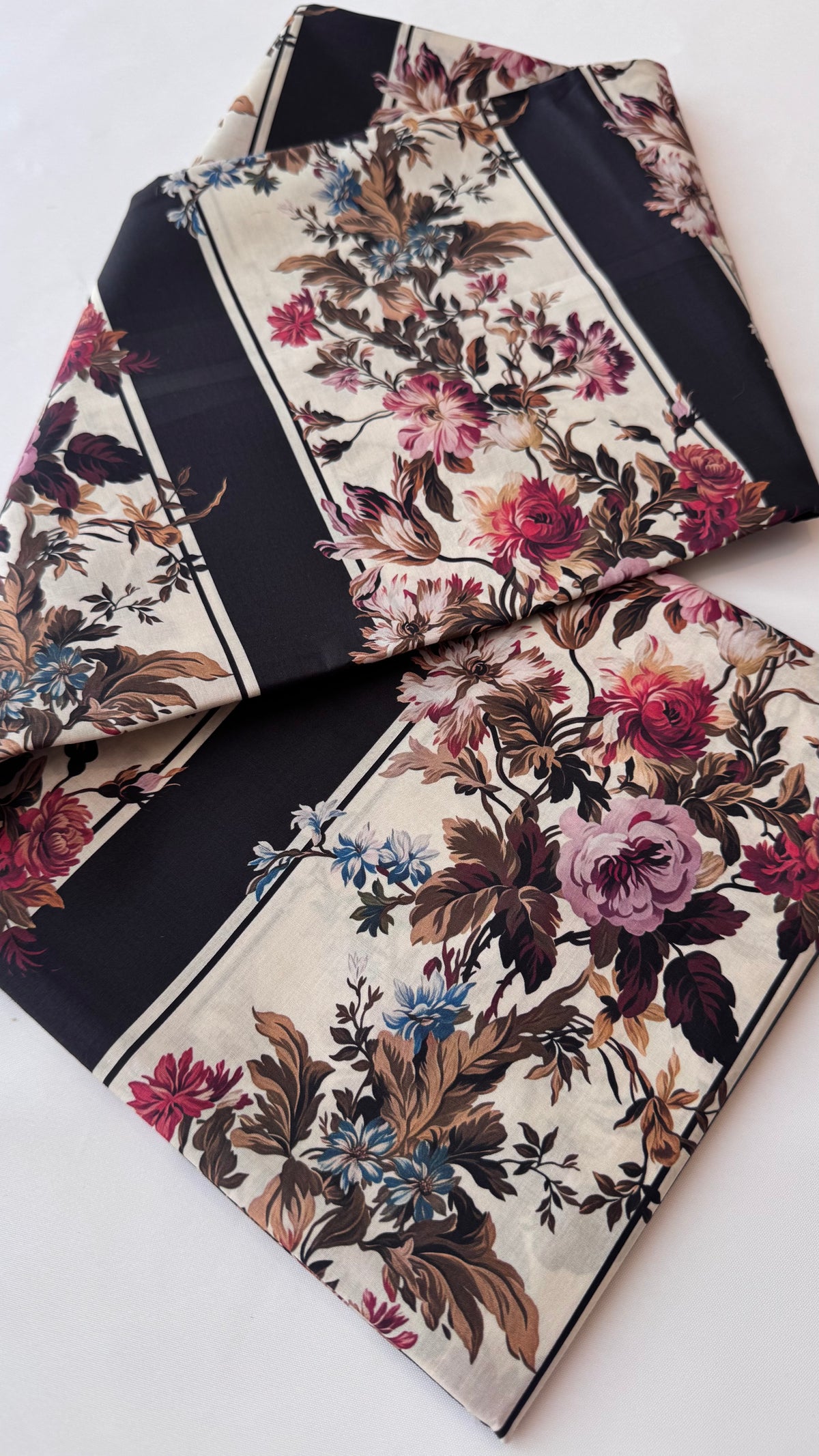 CLASSICO Fabric Cotton Tana Lawn 3m