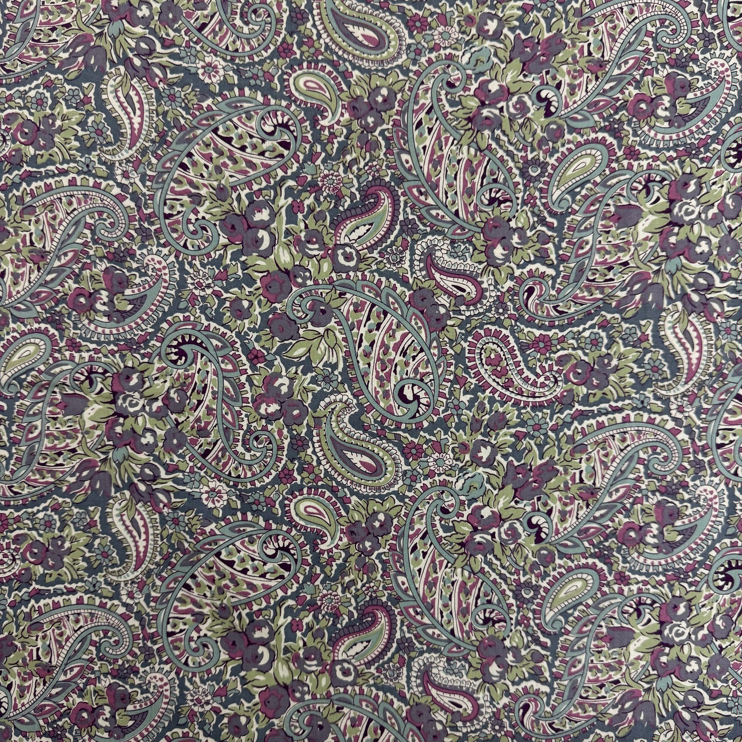 Sage Lavender Paisley (English cotton Tana Lawn) 3m