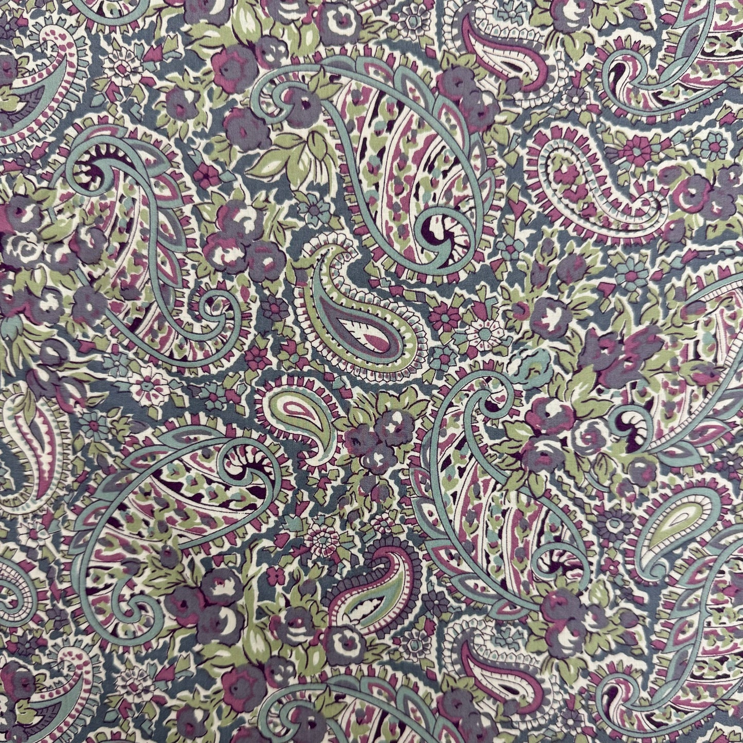 Sage Lavender Paisley (English cotton Tana Lawn) 3m